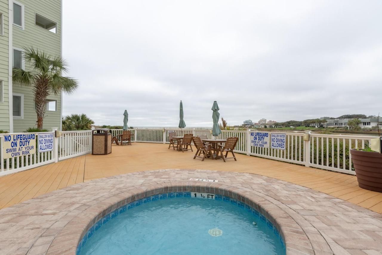 Sands Beach Club Briarcliffe Acres Exterior photo